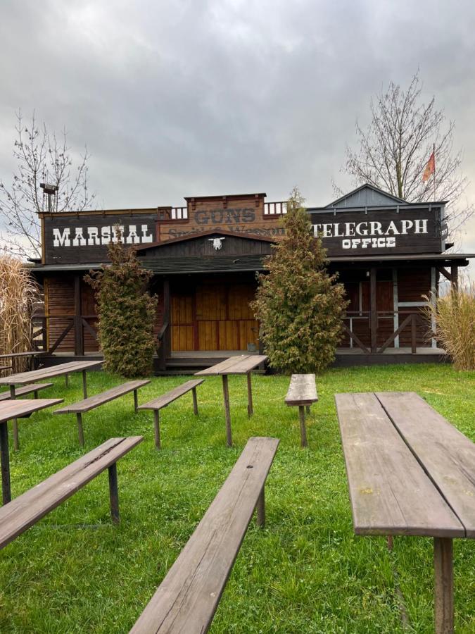 Bubla City Ranch Kopřivnice Exterior foto